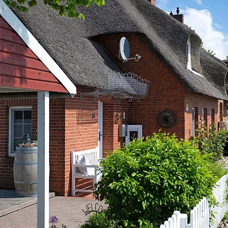 Holiday home Findling *